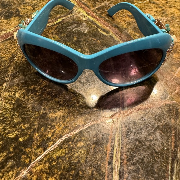 Blinged sunglasses - Picture 3 of 9